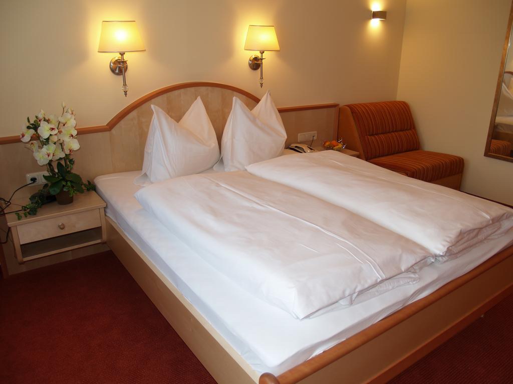 Tirolerhof Hotel Лермос Стая снимка